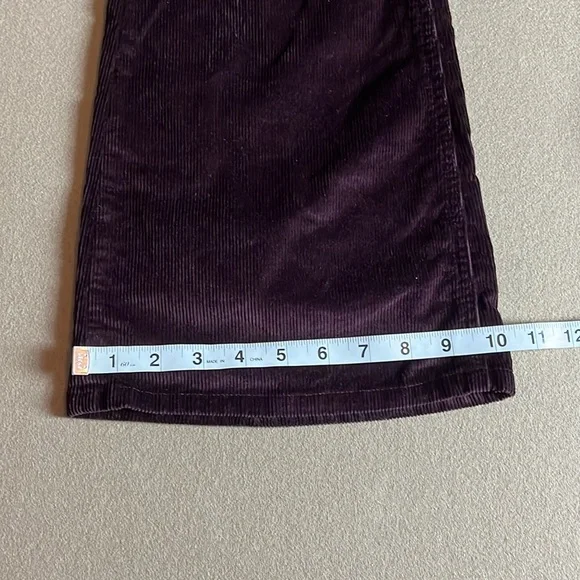 RAG & BONE Casey Corduroy High Rise Flare Jeans in Burgundy - Size 27 - Picture 15 of 16